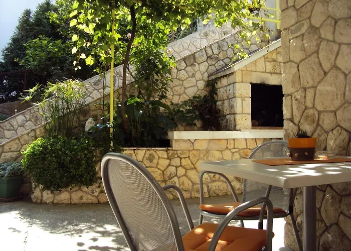 Διαμέρισμα With A Parking Space Hvar - 9658 *