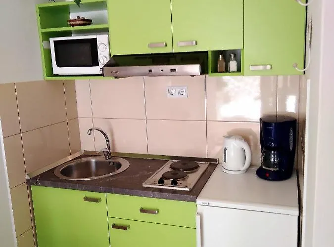 Διαμέρισμα With A Parking Space Hvar - 9658 *